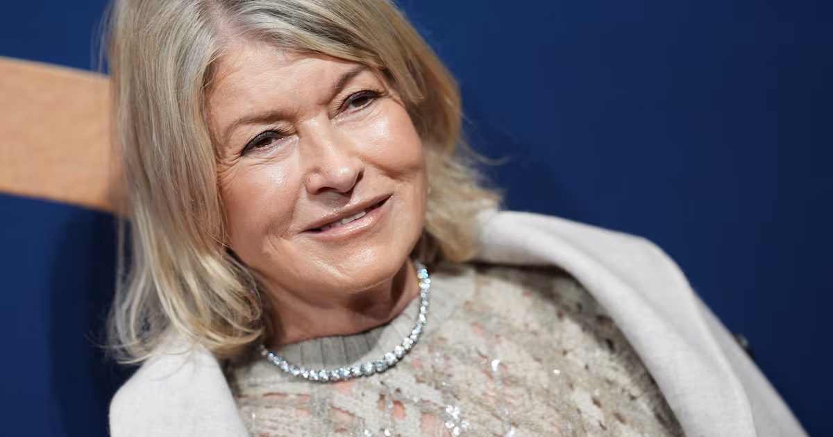 Featured image for Martha Stewart's Awkward Interview Moment with Drew Barrymore