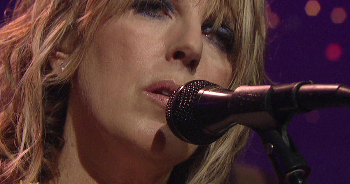 Featured image for Lucinda Williams: Uncovering Her True Self Through Lyrical Exploration