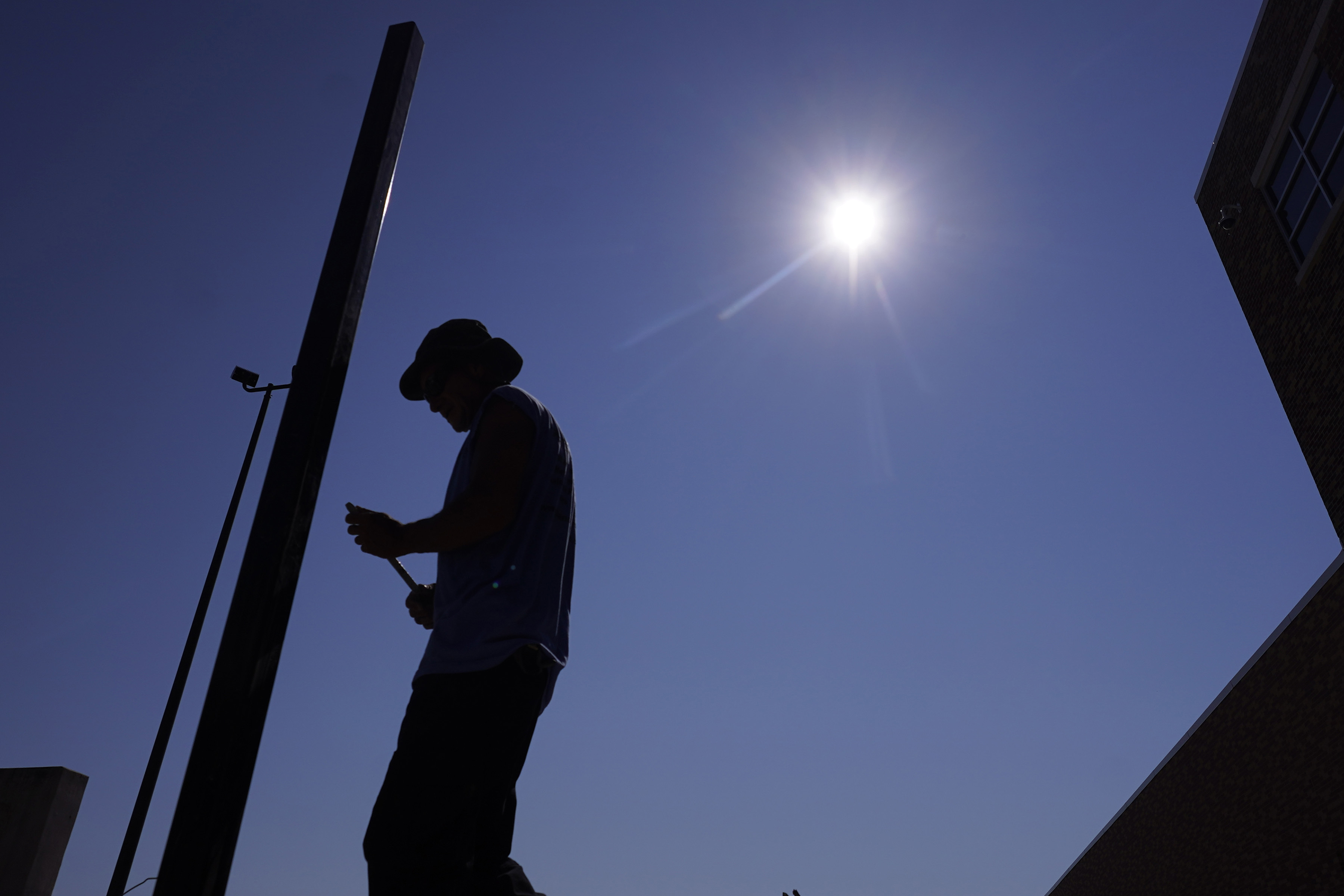 Featured image for Texas' Legislature Fails to Address Dangerous Heat Wave, Costing State Billions