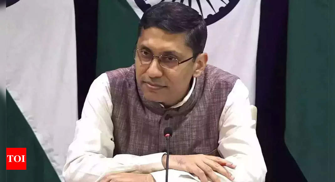 Featured image for "Qatar Death Row: Ambassador Meets Families of Indian Navy Veterans"