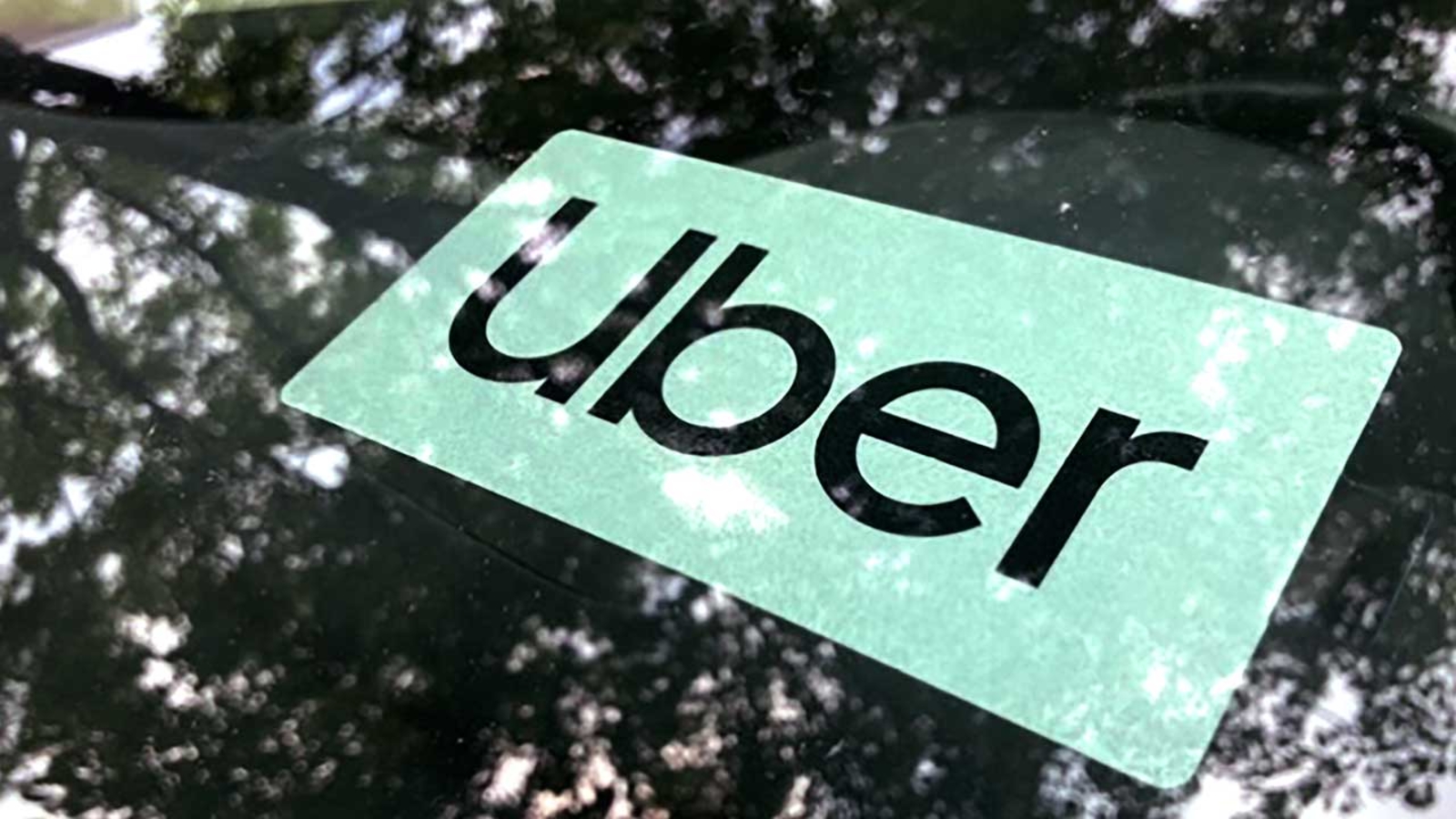 Texas Uber driver shot dead by passenger who feared kidnapping.