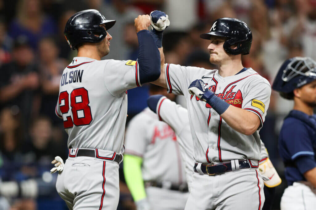 Featured image for "Sean Murphy Shines as Braves' Elite Offensive Force"