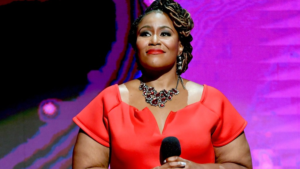 Featured image for "American Idol Star Mandisa's Cause of Death Revealed at 47"