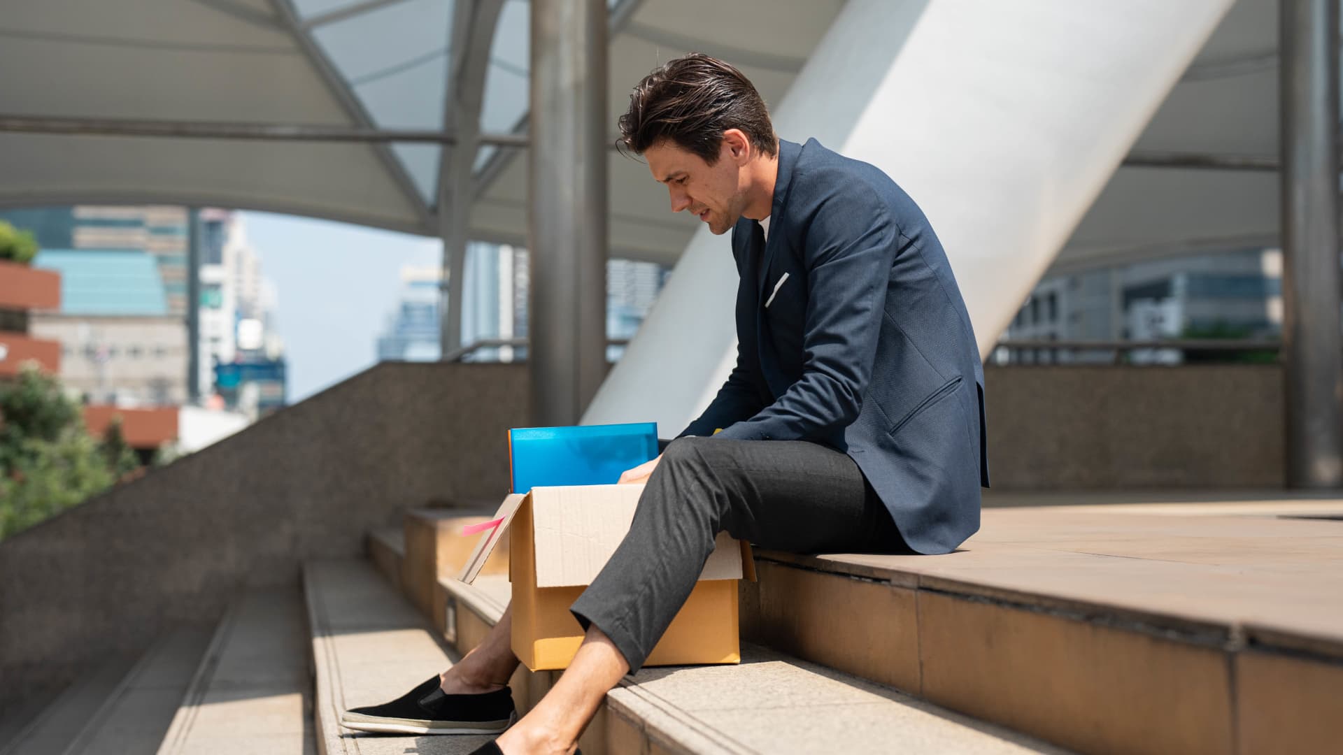 Featured image for Navigating Tech Layoffs: Essential Steps for Unemployed Workers