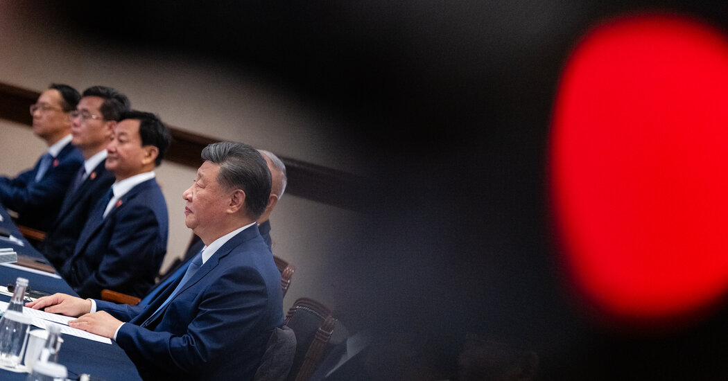 Featured image for US Officials Alarmed by Unprecedented Chinese Telecom Hack
