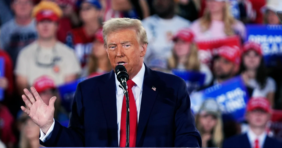 Featured image for Trump's Final Rallies See Declining Crowds as Election Nears End