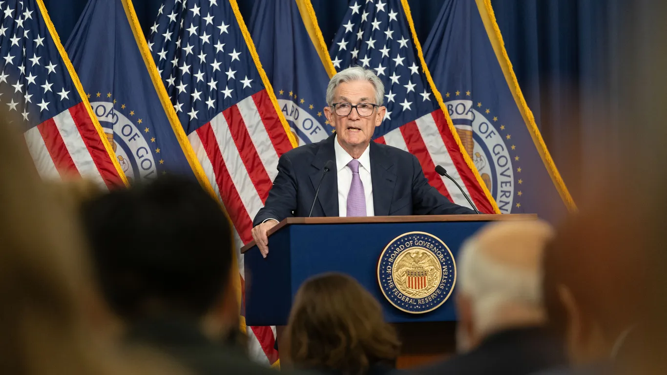 Fed Lowers Rates Amid Trump Policy Uncertainty