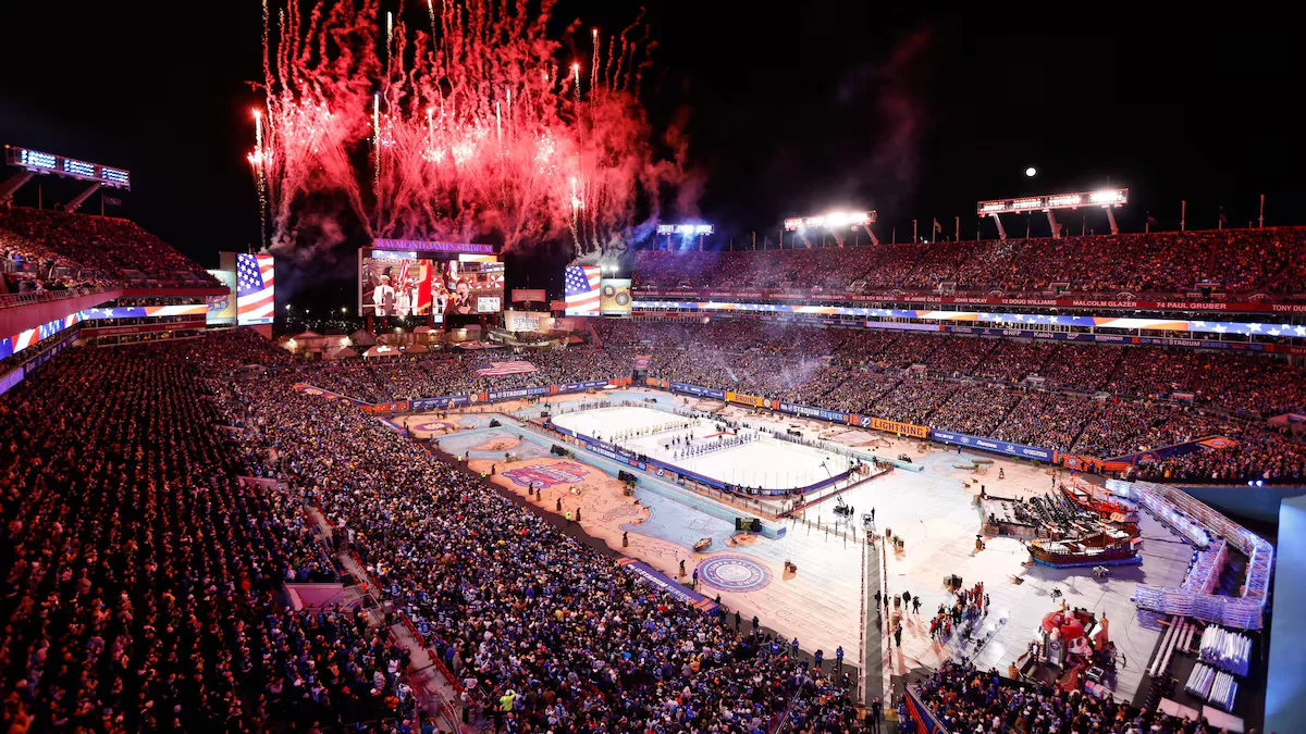 Lightning’s Stadium Series night: outdoor comeback stuns Bruins in Tampa