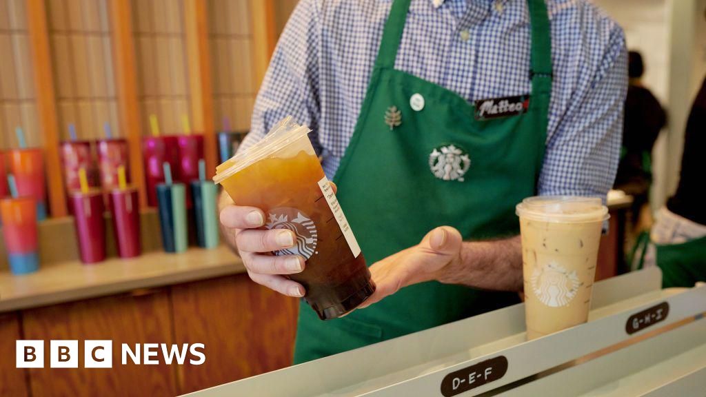 Featured image for Starbucks Reverts to Traditional Stores to Enhance Customer Connection