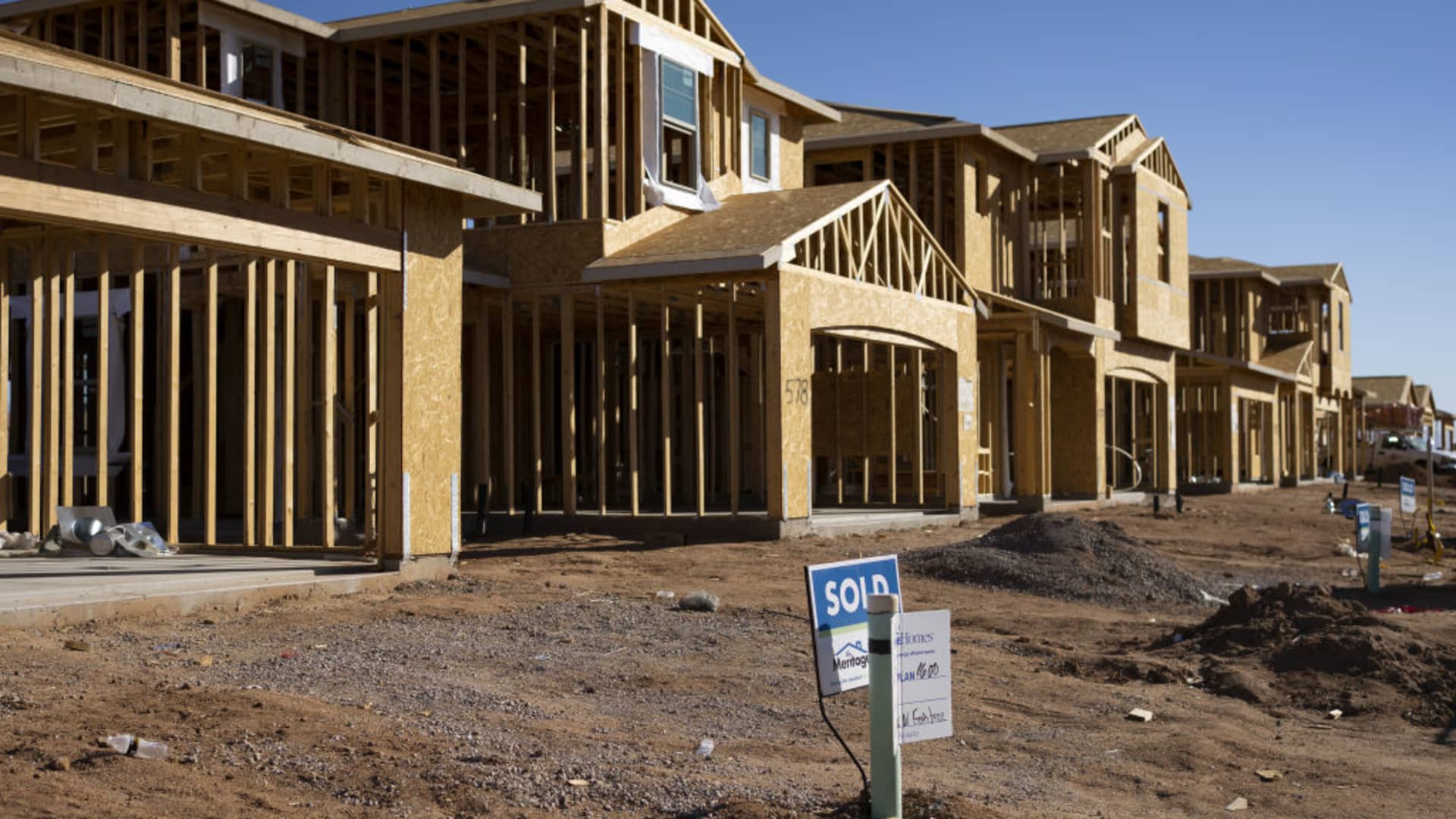 New Home Sales Plummet as Mortgage Rates Soar