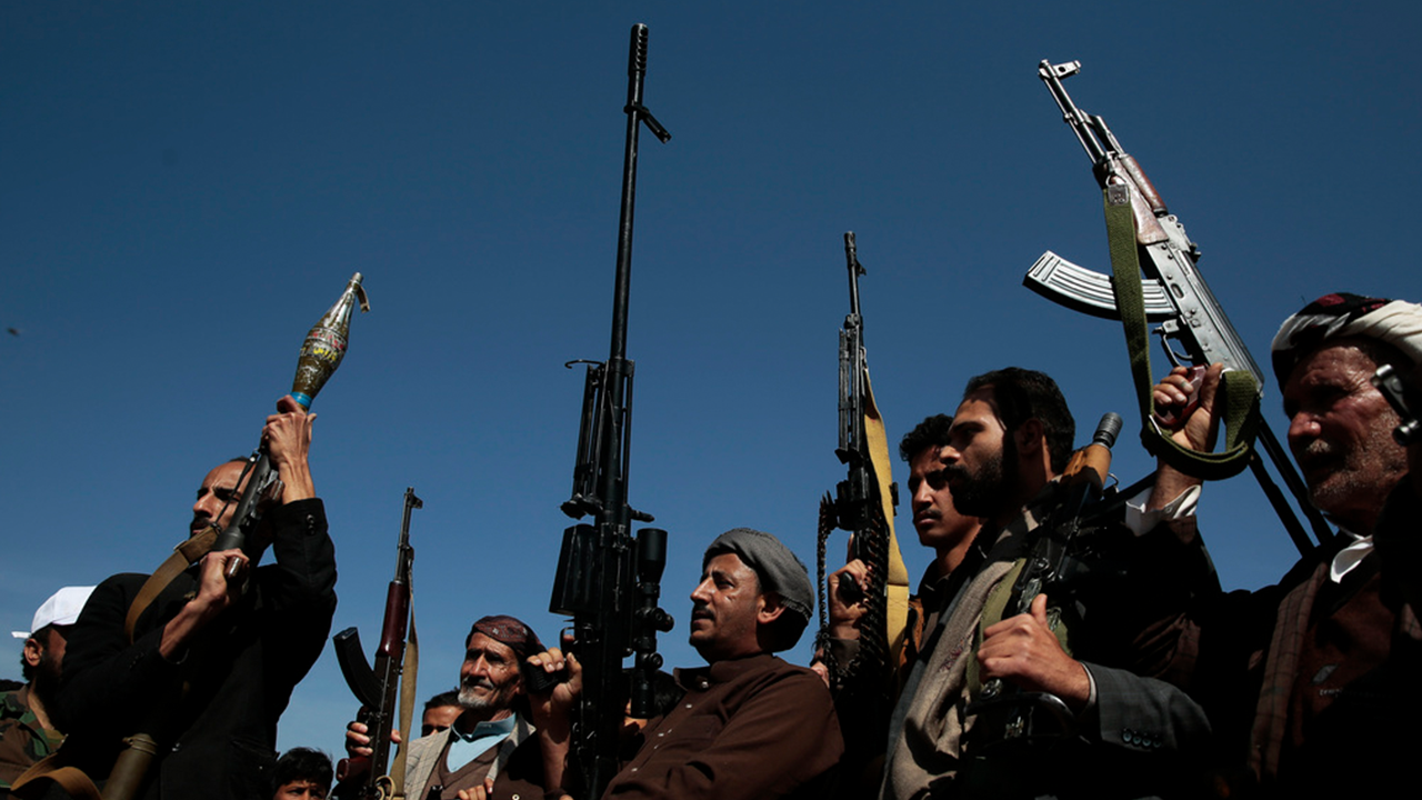 "Escalating Tensions: US Navy Responds to Houthi Attacks in Red Sea and Gulf of Aden"