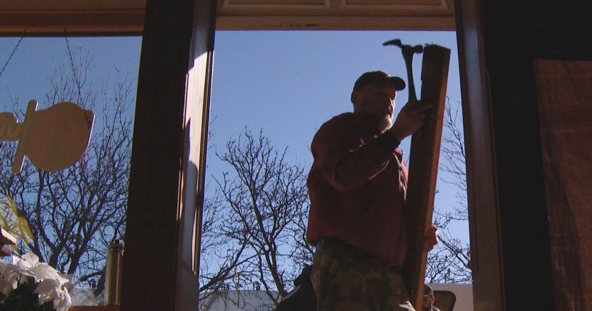 "Police Car Crashes into St. Louis Gay Bar, Sparking Controversy and Arrest"