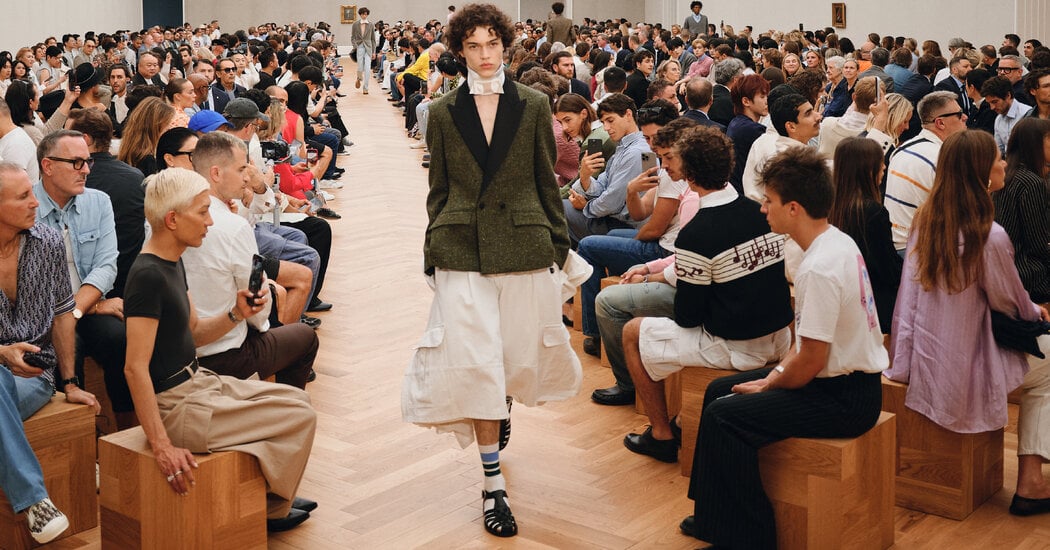 Featured image for Jonathan Anderson's Dior Debut Unveils Dracula-Inspired Spring 2026 Collection