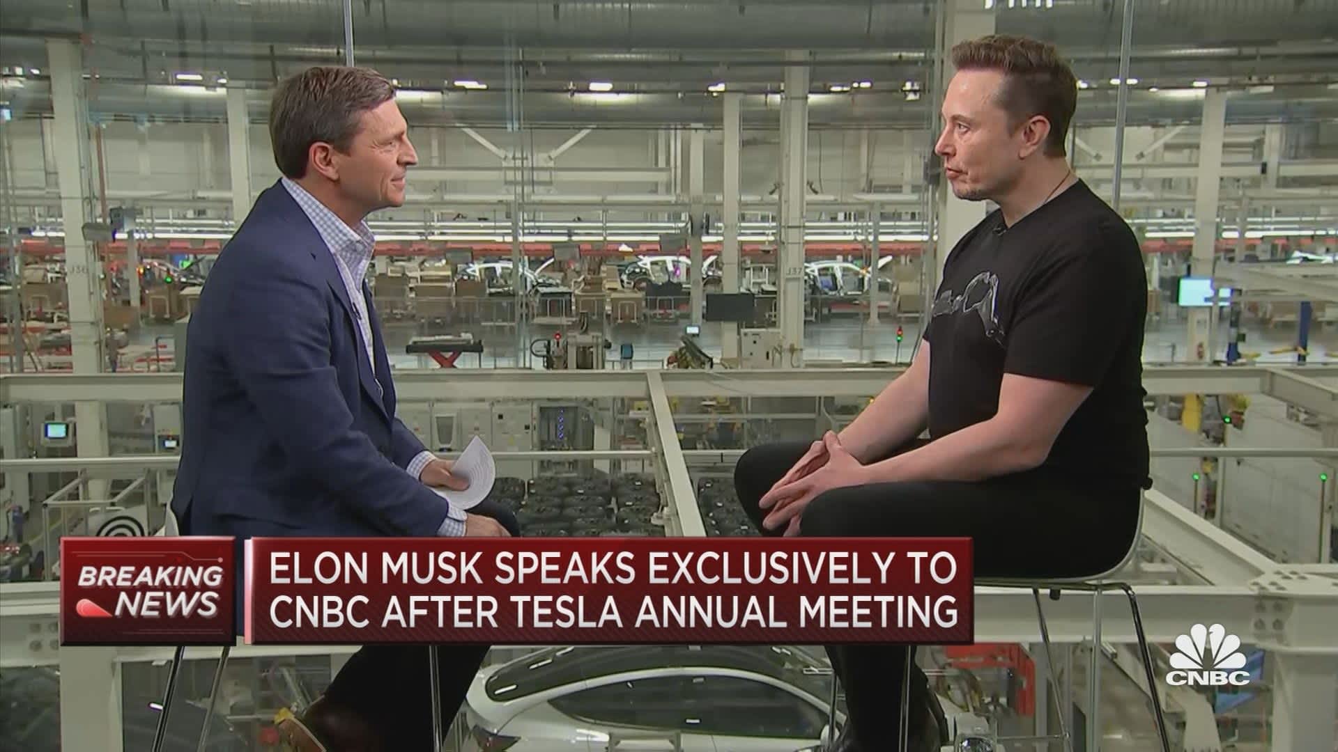 Investors weigh in on tech, finance, and retail trends.