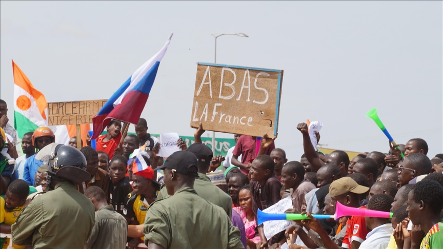 Tensions rise as Niger protesters demand French ambassador's departure