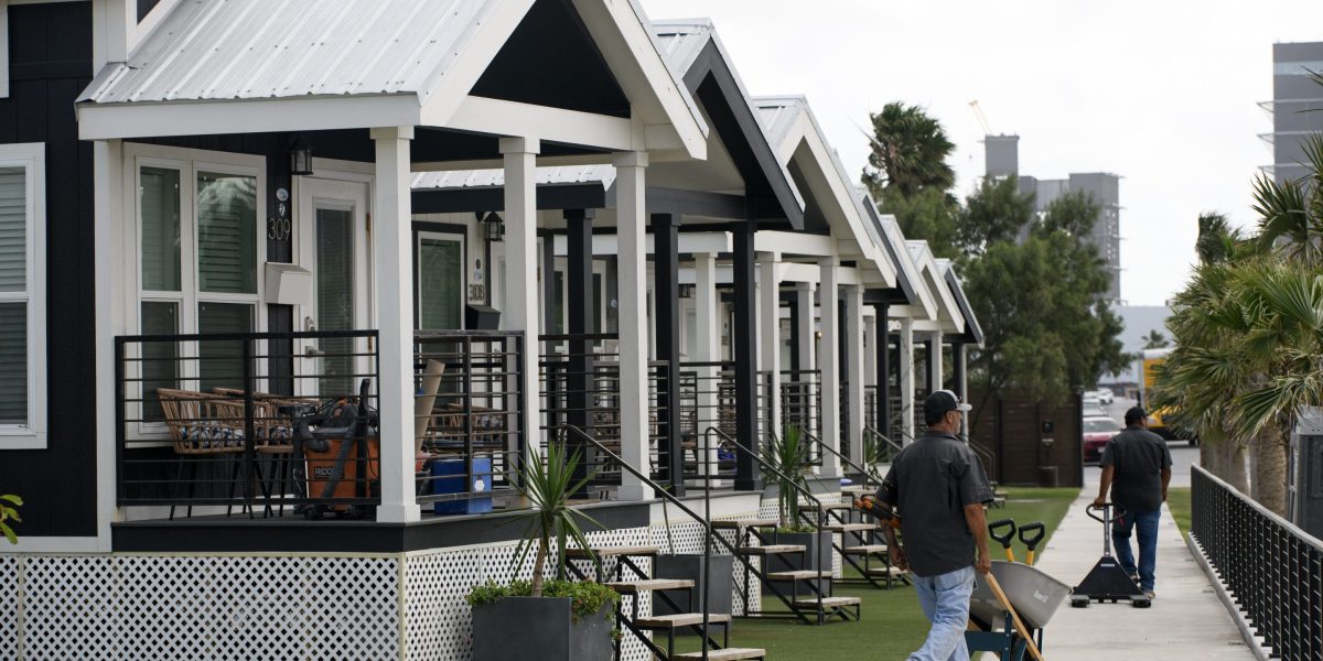 Featured image for SpaceX's Starbase Faces Resident Property Rights Concerns Amid Zoning Disputes