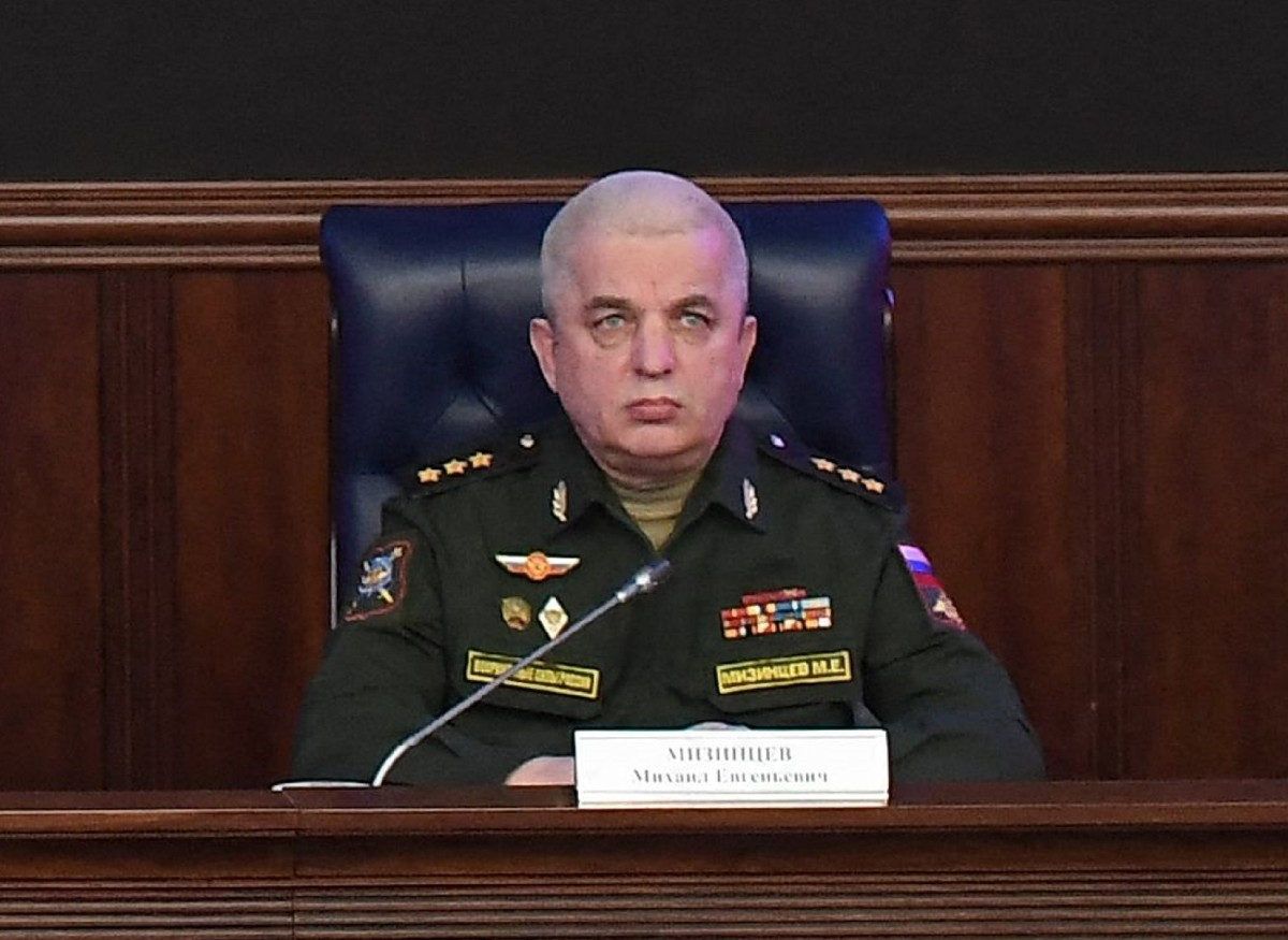Putin's Response to Ukraine Conflict: Firing Generals and Overhauling Army.