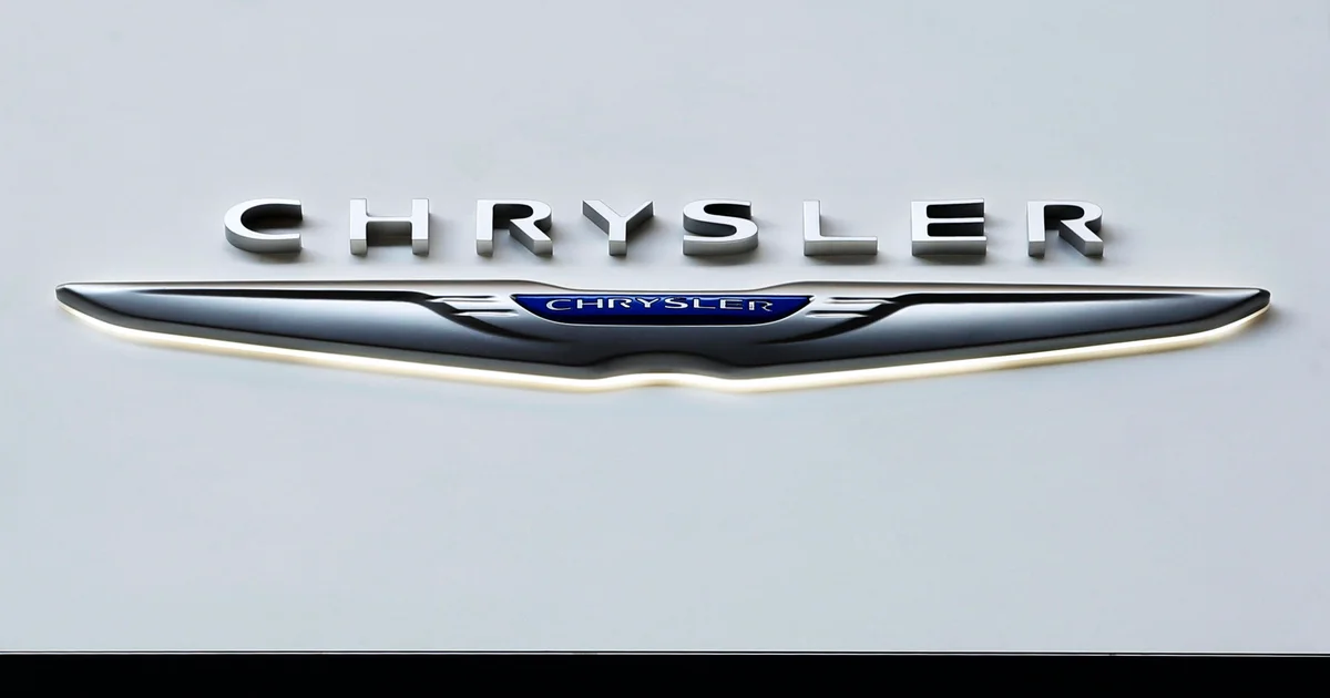 Featured image for Chrysler Recalls Over 250,000 Vehicles for Airbag Issue