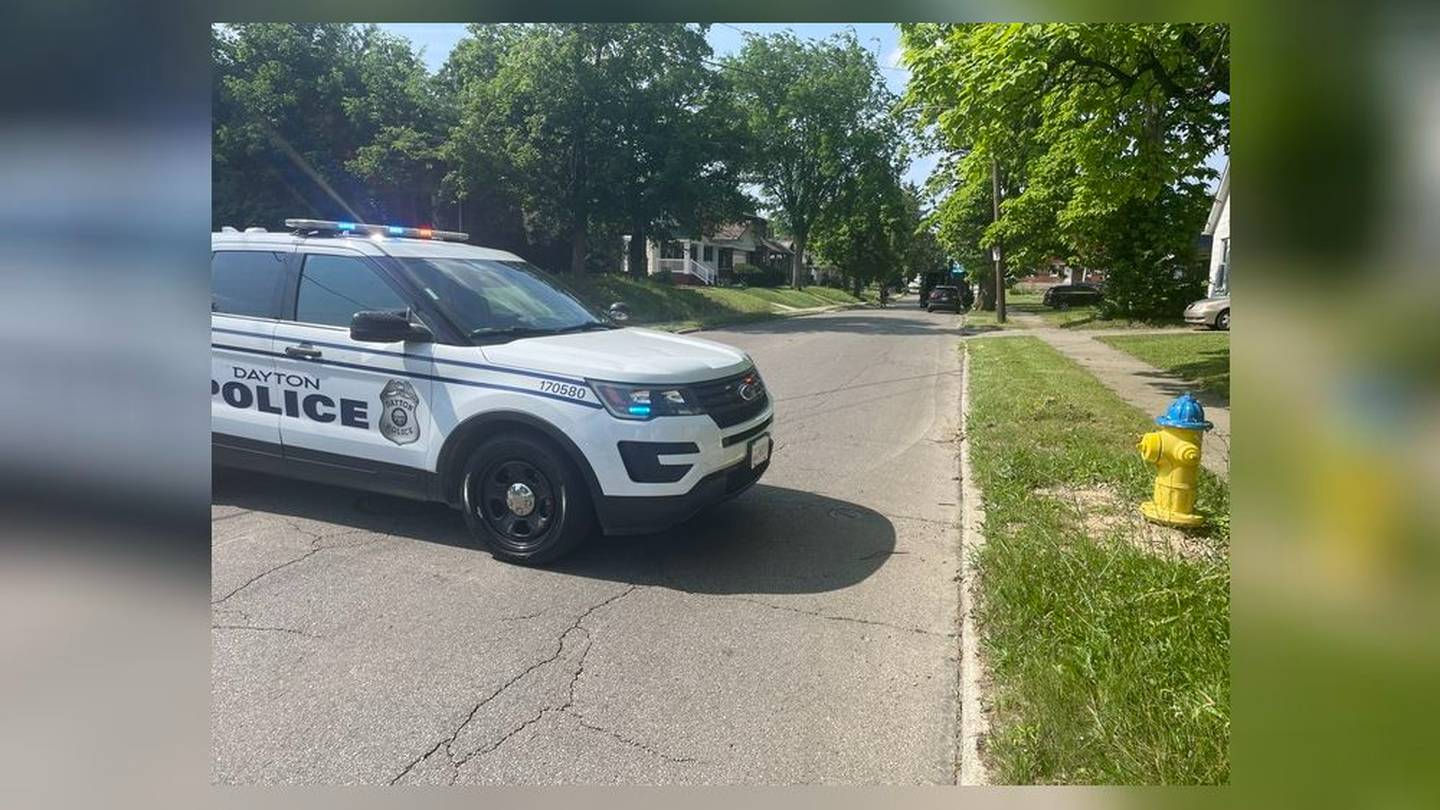 Dayton SWAT and US Marshals in prolonged standoff with wanted suspect.