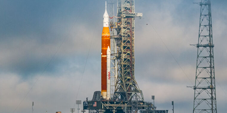 Boeing Faces Lawsuit for Alleged Theft of NASA Rocket Tools and IP