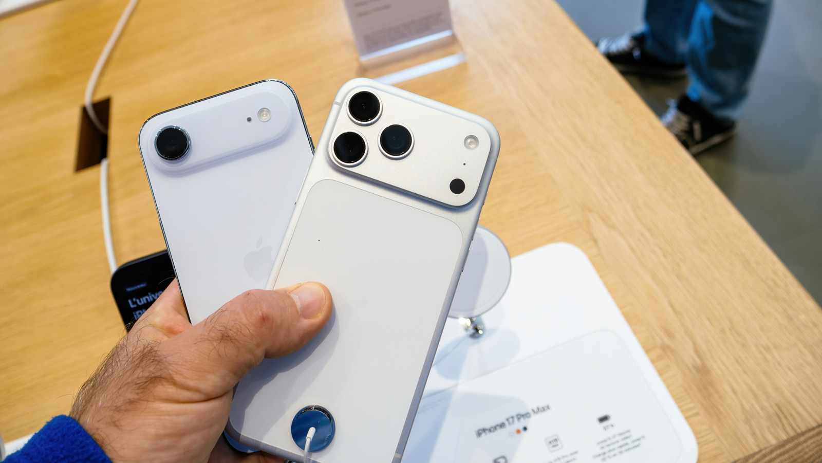 Featured image for Apple Reduces iPhone Air Production Amid Slowing Sales