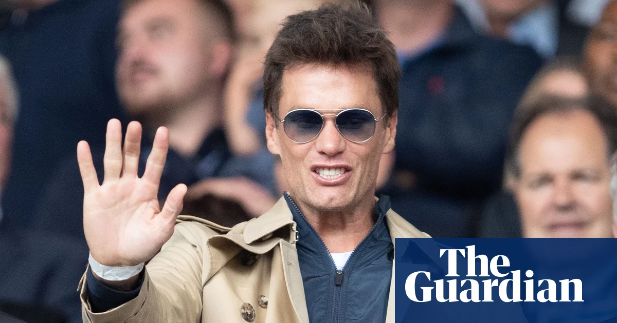 Featured image for Wayne Rooney Criticizes Tom Brady's Football Understanding and Work Ethic