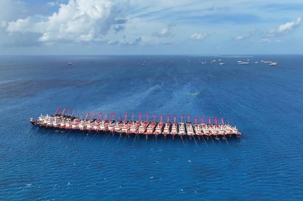 Chinese Boats Swarm South China Sea Reef, Alarming Philippines and US Ally