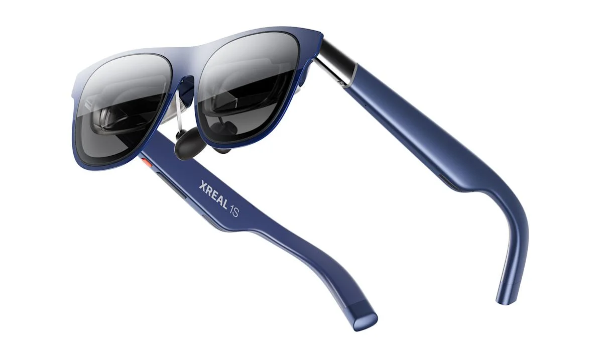 Featured image for Xreal Unveils Improved, Affordable AR Glasses and Accessories at CES