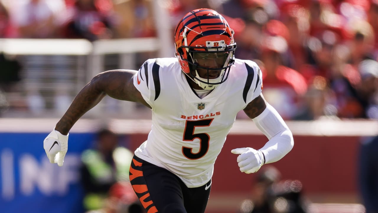 "Bengals Secure Future with Franchise Tag for WR Tee Higgins"