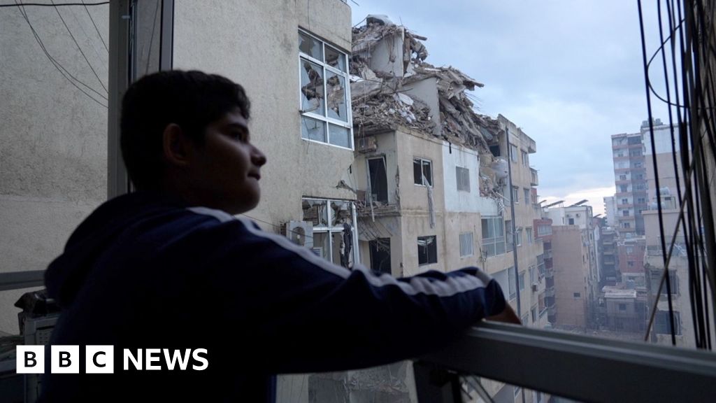 Lebanese Families Return to Uncertain Futures Amidst Rubble