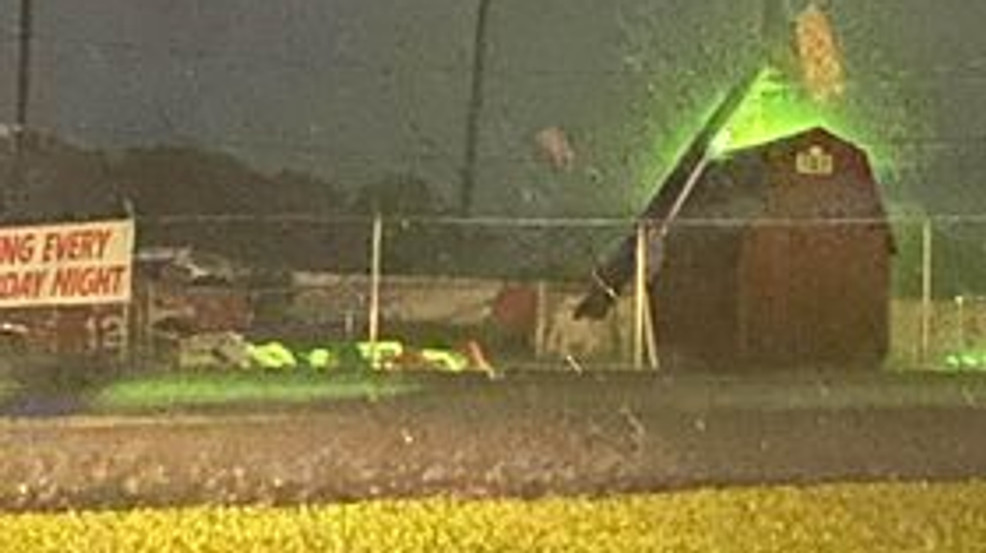 Storms Cause Damage and Power Outages in Middle Tennessee and Mid-South