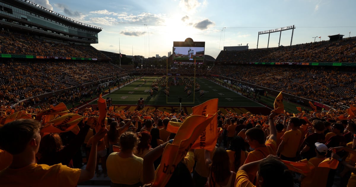 Featured image for Minnesota Dominates Northwestern State in Shortened 66-0 Victory