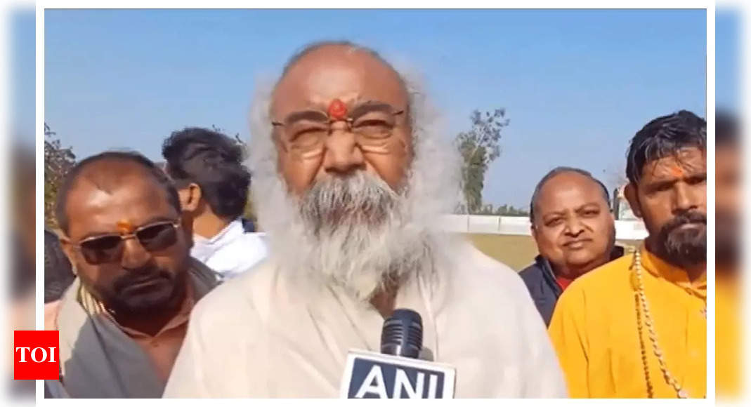 Featured image for "Acharya Pramod Krishnam Expelled by Congress for Opposing Party Stand"