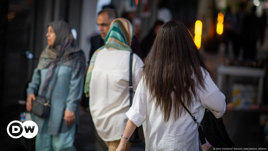 Iran's Morality Police Crack Down on Dress Code, Resuming Headscarf Enforcement