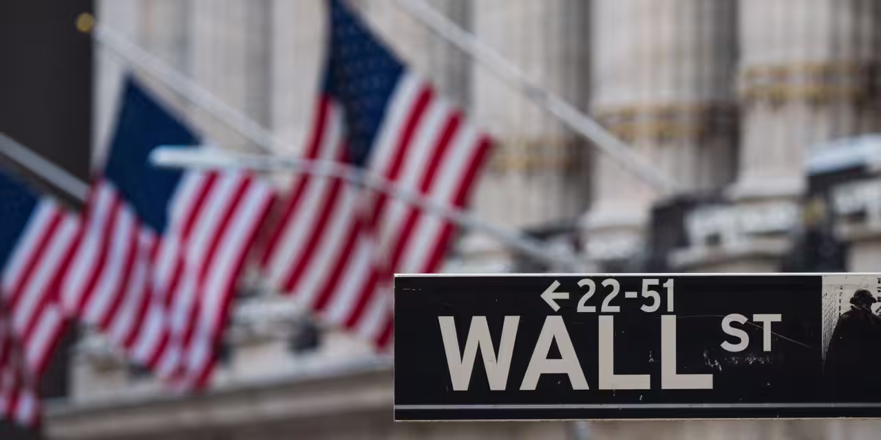 Stock Market's Best Month Since 2023 Challenges Wall Street Clichés