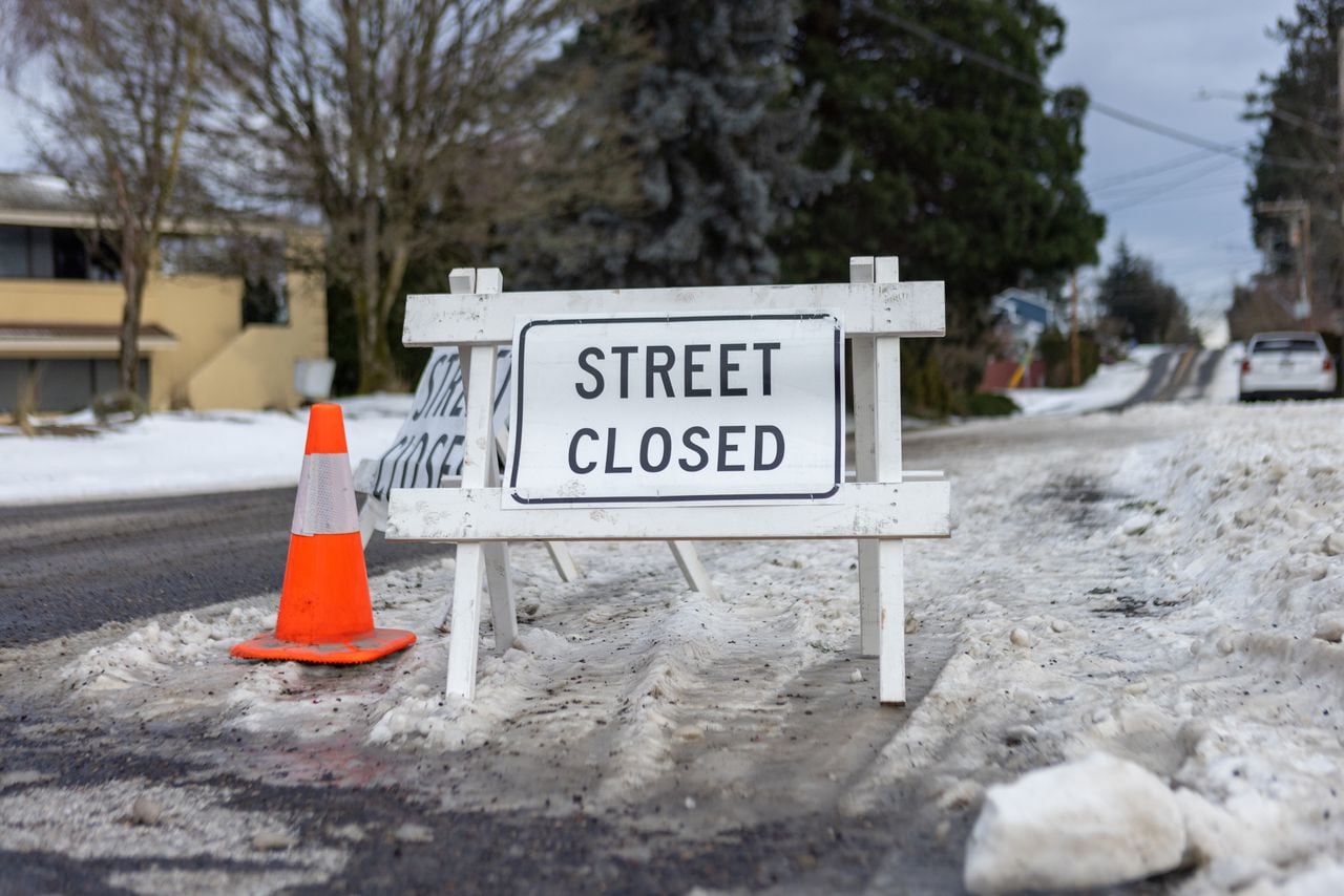 Featured image for "Multiple Oregon School Districts Close Due to Persistent Winter Weather"