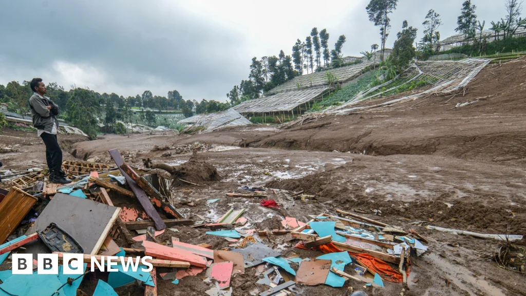 West Java landslide kills seven, over 80 missing in Pasirlangu