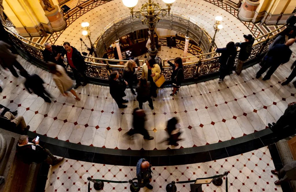 Featured image for Illinois Lawmakers Pass $53.1B Budget Amid Controversy and Late-Night Sessions