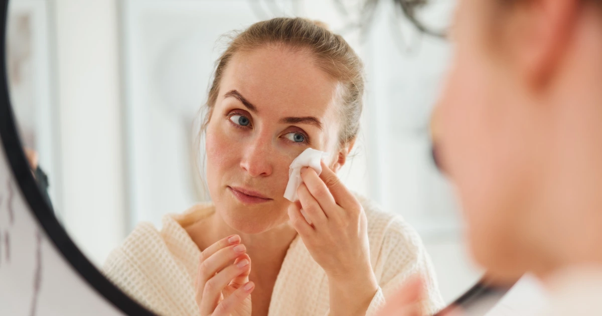 Featured image for Neutrogena Recalls Makeup Wipes Over Bacterial Contamination