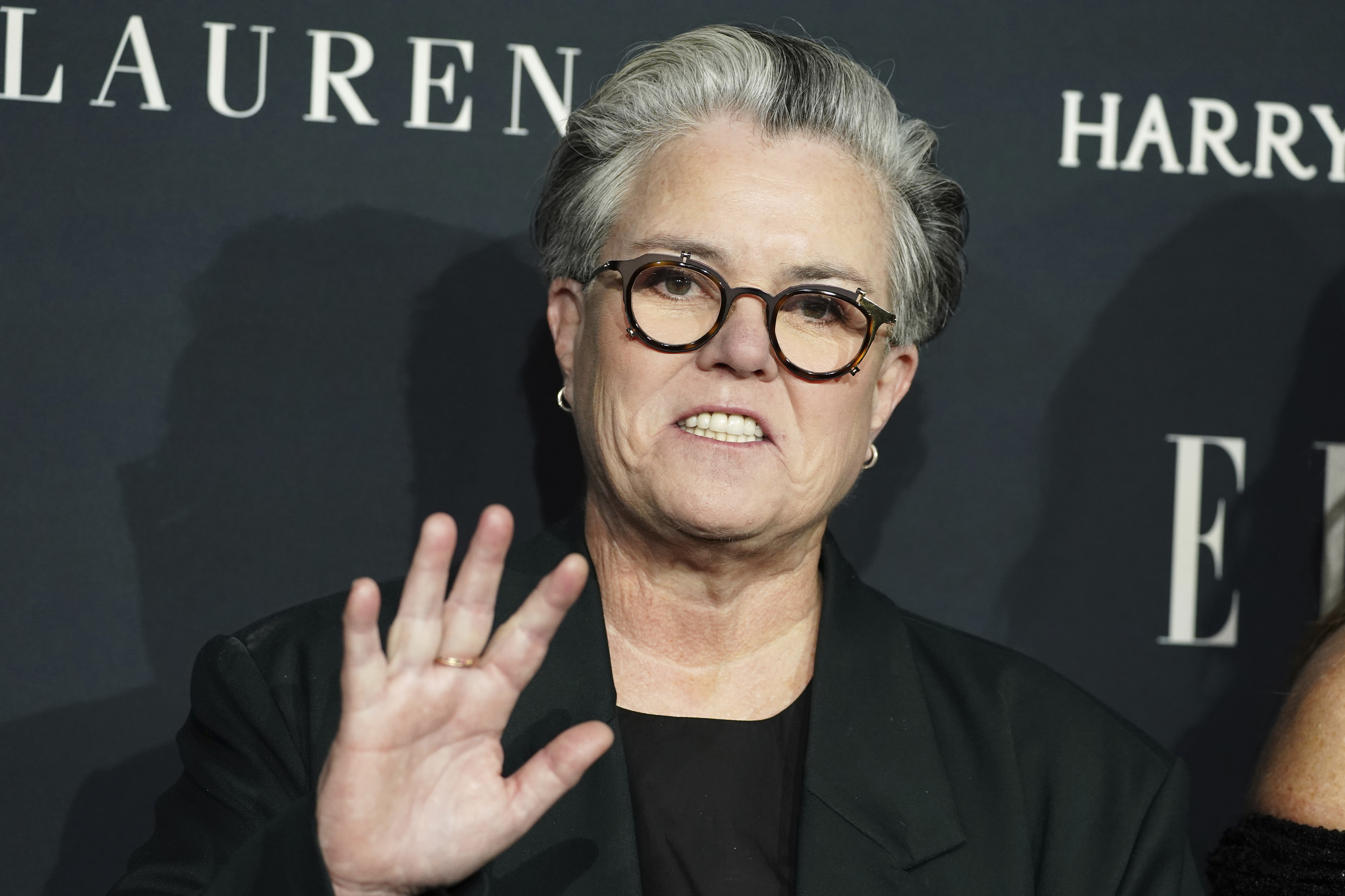 Trump Threatens to Revoke Rosie O'Donnell's US Citizenship