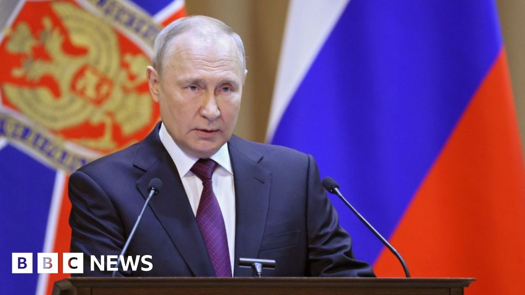 Experts claim Russian spies surpass army in effectiveness.