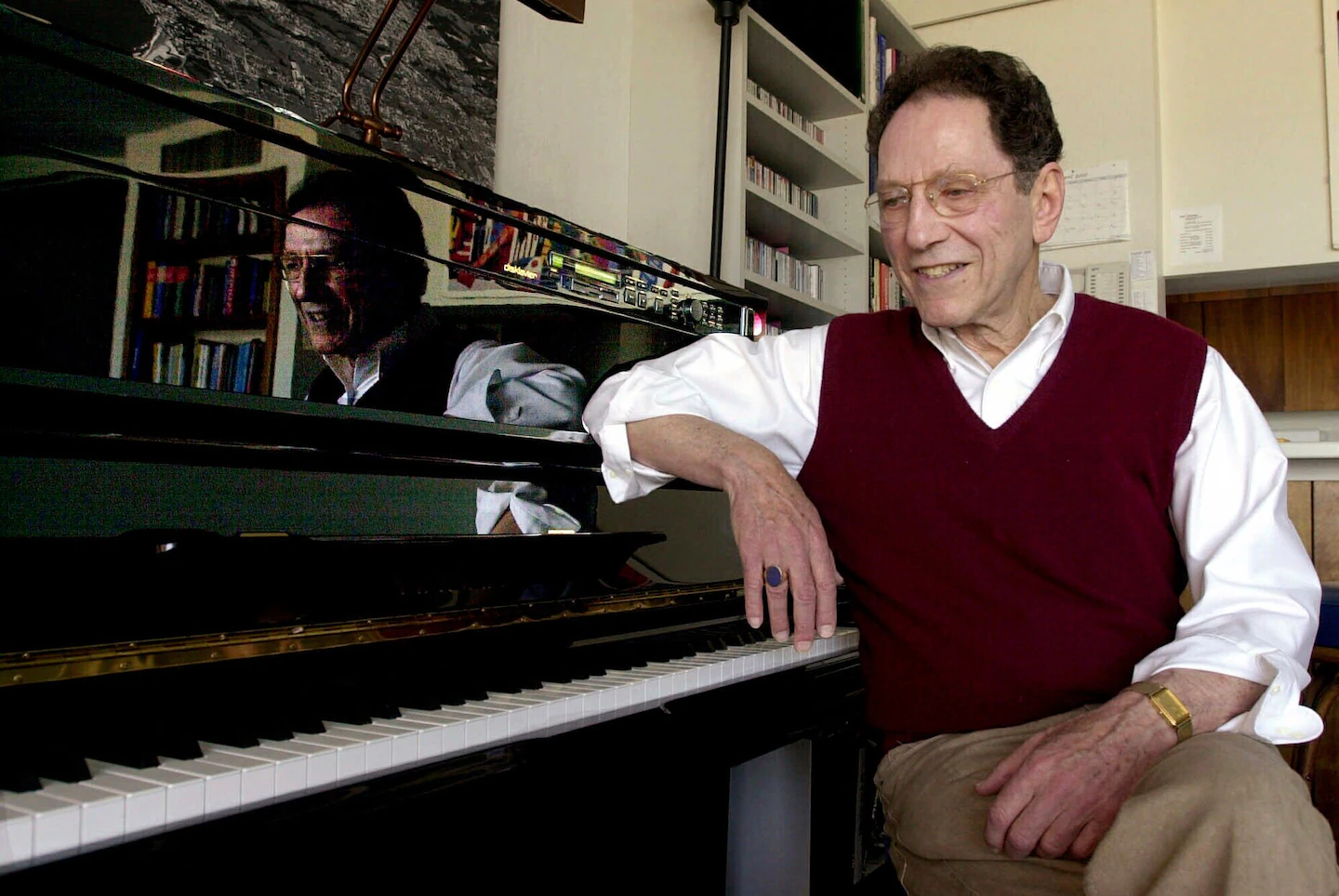 Featured image for Tom Lehrer, Influential Satirist and Musician, Dies at 97