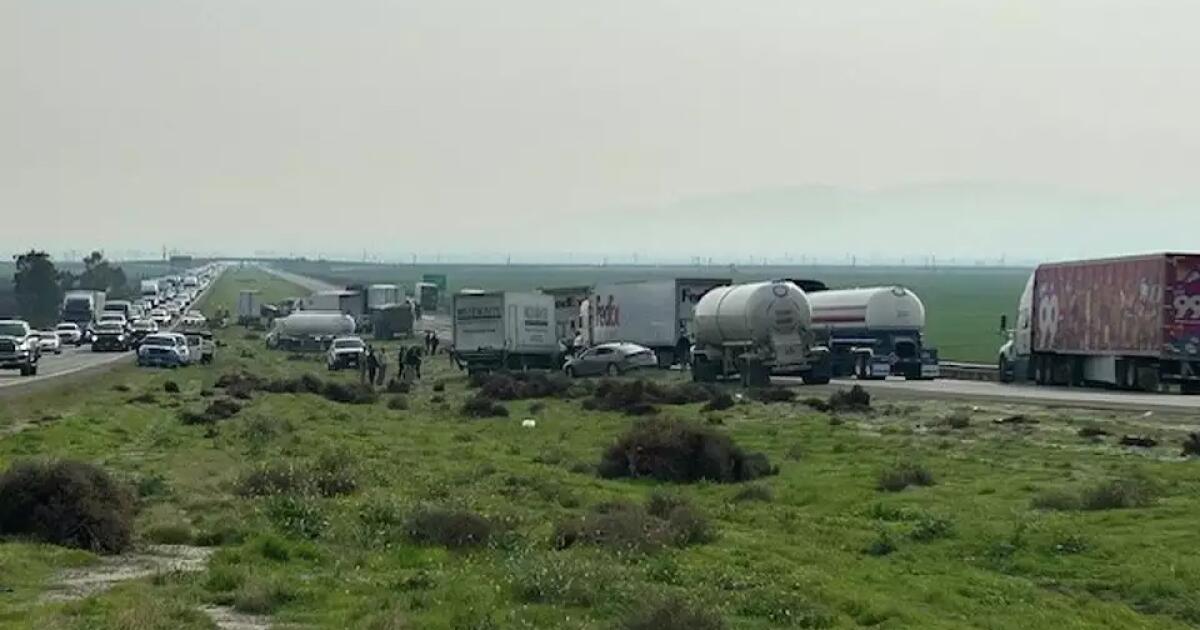 Featured image for Deadly 35-Vehicle Pileup Shuts Down California Highway