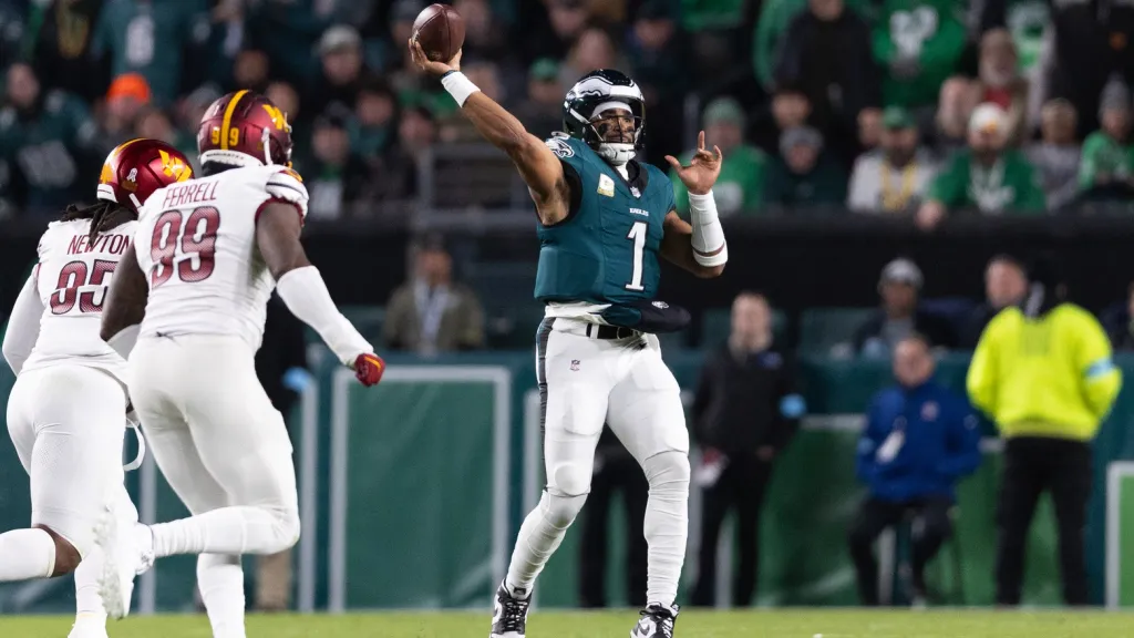 Featured image for Week 12 NFL QB Rankings: Herbert Rises, Mahomes Falls, Burrow Takes Top Spot