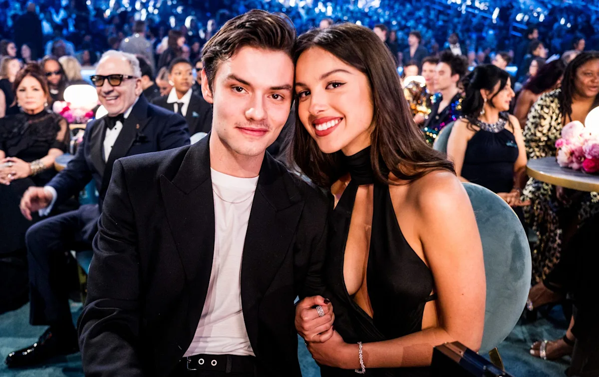 Featured image for Olivia Rodrigo Shines at Glastonbury Amid Romantic Praise