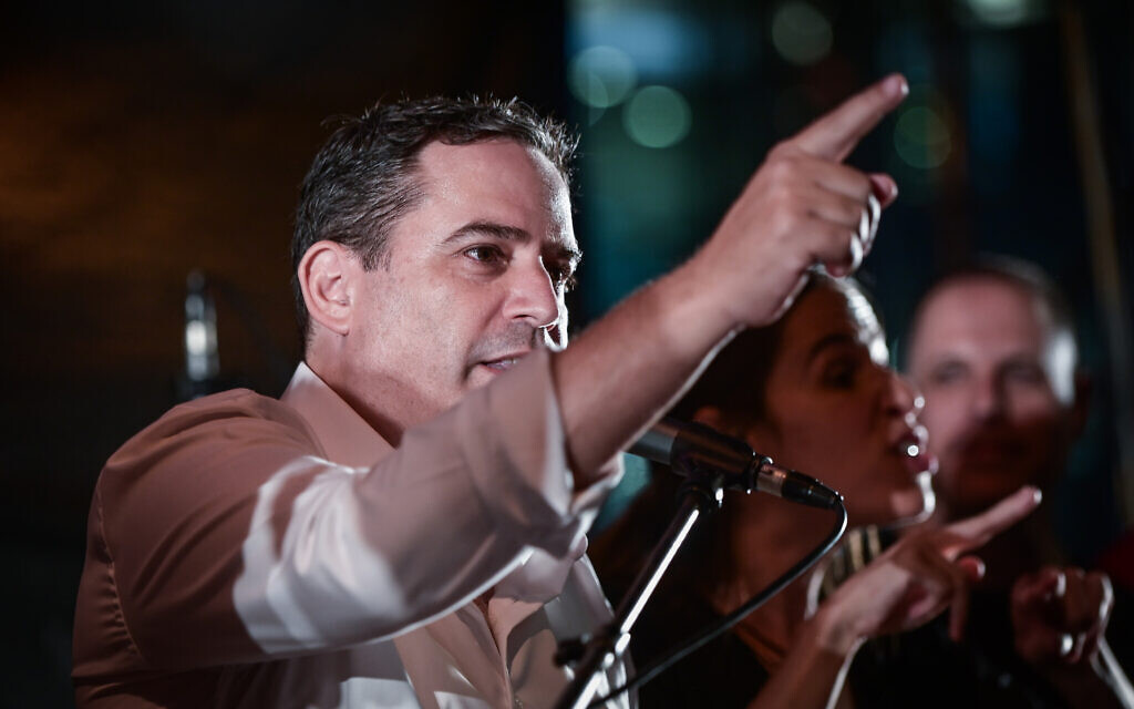 "Protests ignite as Bar Association rallies against judicial overhaul"