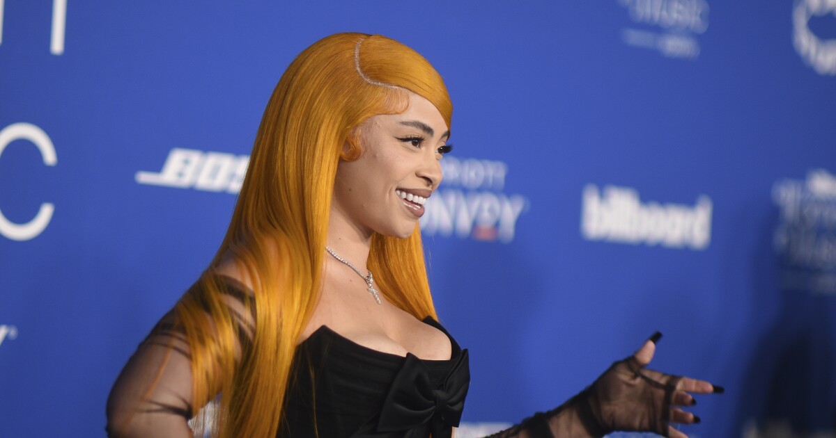 Featured image for Ice Spice Announces 'Y2K!' World Tour and July Debut Album Release