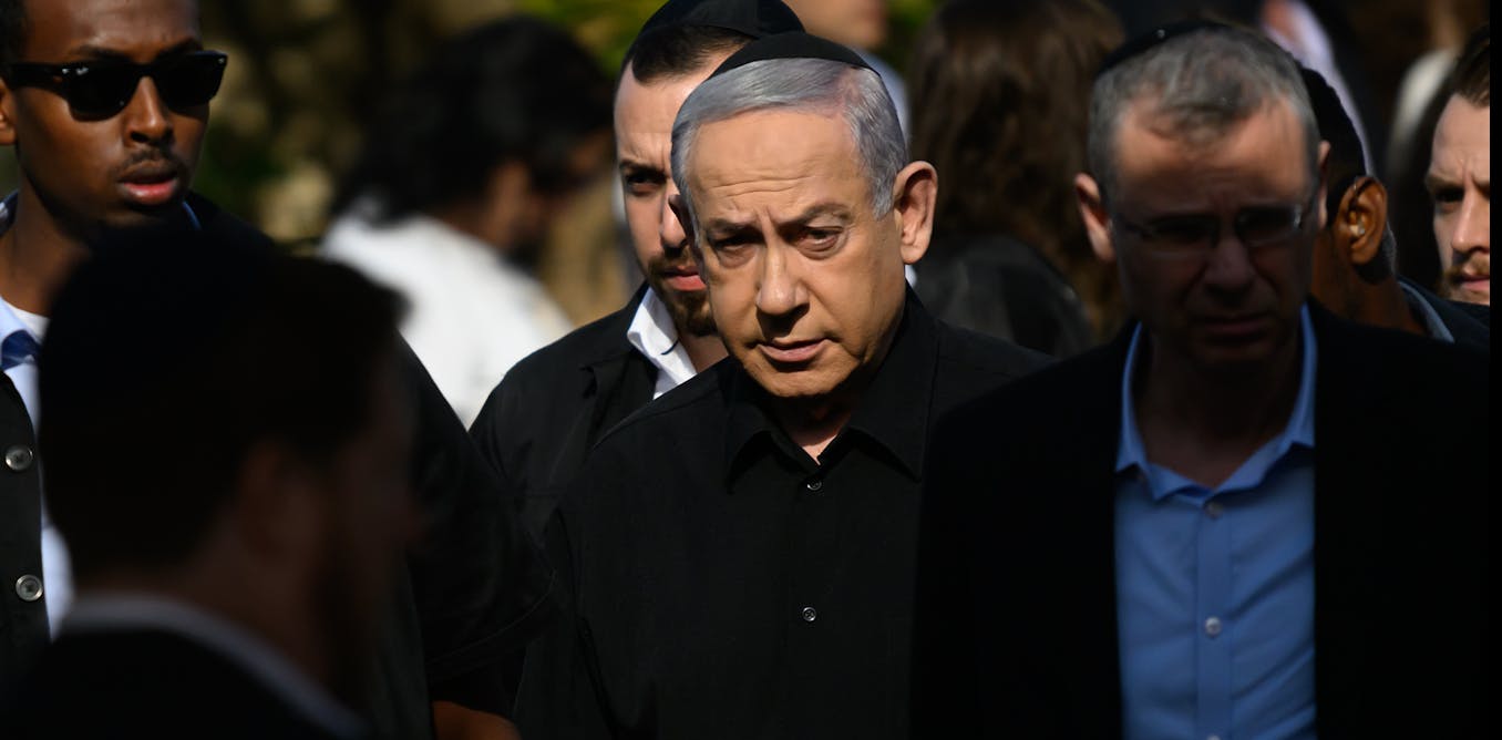 "Israeli Prime Minister Netanyahu's Political Dilemma: Hostages, War, and Calls for Removal"