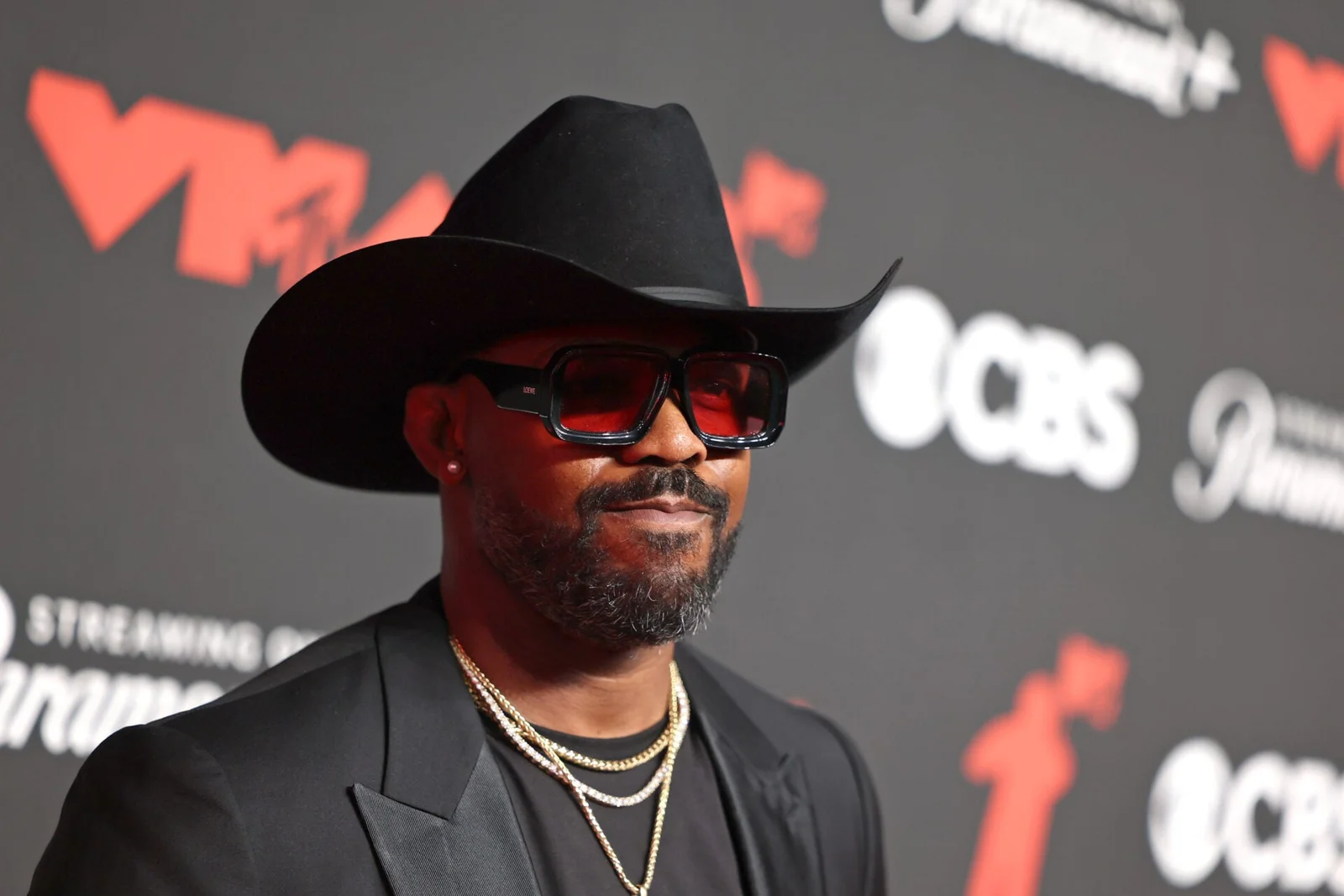 Jones blasts UFC after White House snub, hints at being the fall guy