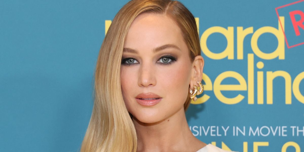 Featured image for JLaw's "No Hard Feelings" Comedy Review: A Reminder of Her Chic LBD and Toned Legs